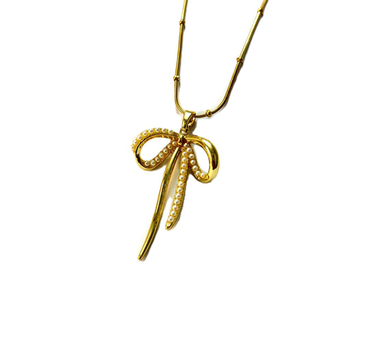 Graceful Gold Bow Pendant with Pearls